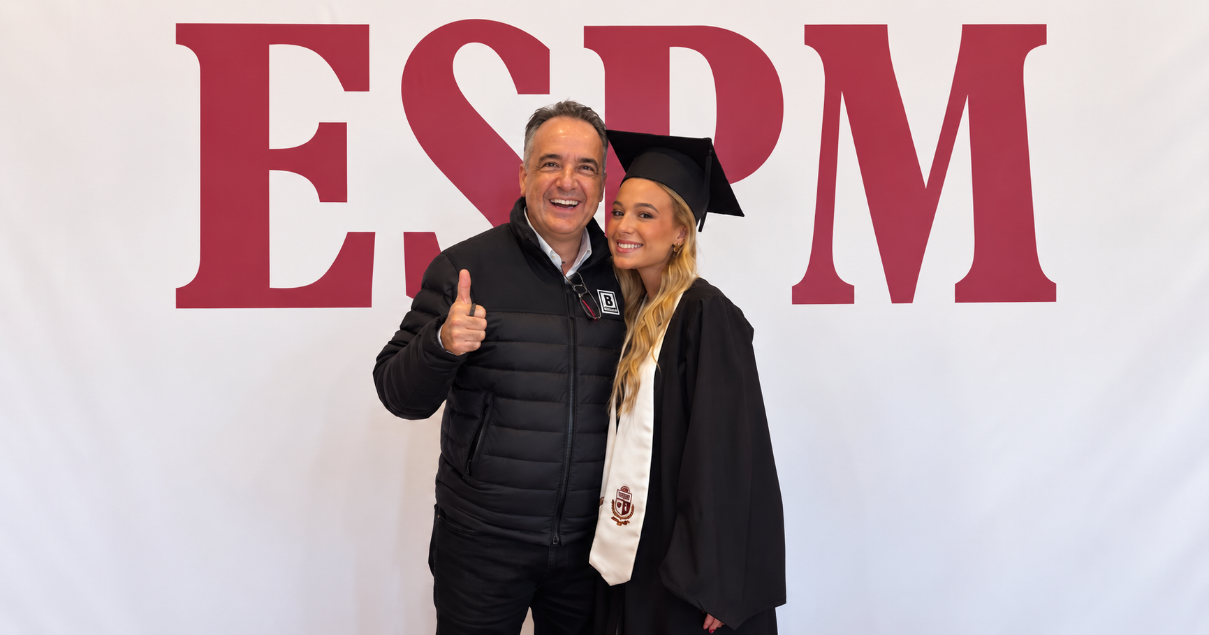 José Ricardo Noronha com a filha Ana Cecília na formatura da ESPM